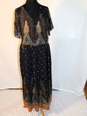 NWOT BloomChic Maxi Dress, Size 14-16